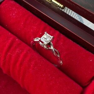 Shane Co. Milgrain Twist Diamond Ring